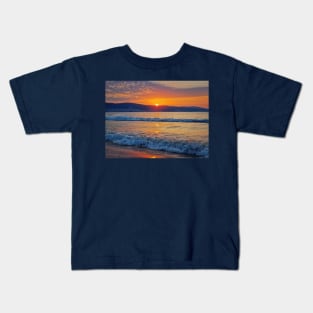 Beautiful sunrise at the Bulgarian coastline of Black Sea Kids T-Shirt